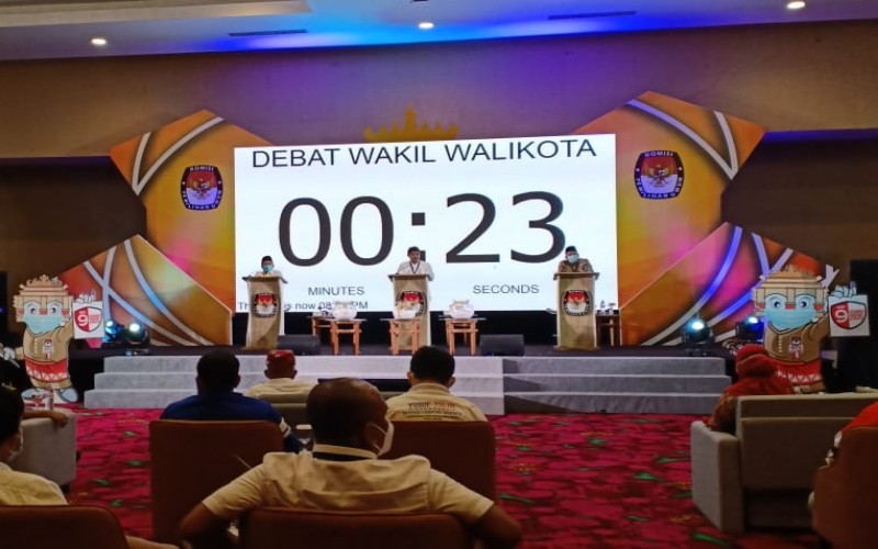  Debat Calon Wakil Wali Kota Bandar Lampung, Tulus Purnomo Sebut Ada Pungli Pelayanan Publik