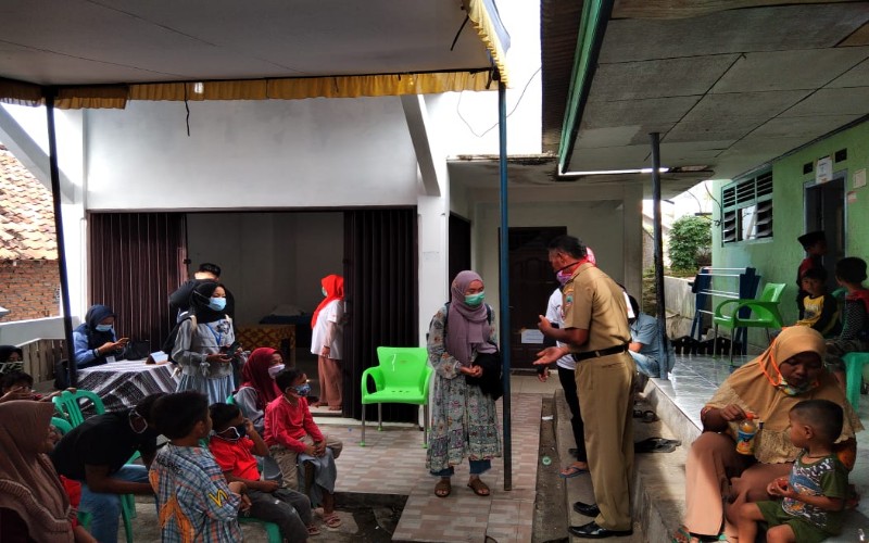  Anak-anak Huntara Way Muli Ikut Khitan Massal YBM PLN dan MRI Lampung Selatan