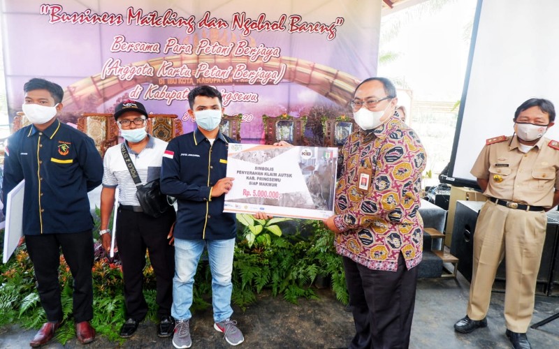  OJK Gelar Business Matcking-Ngobrol Bareng Anggota Kartu Petani Berjaya Pringsewu