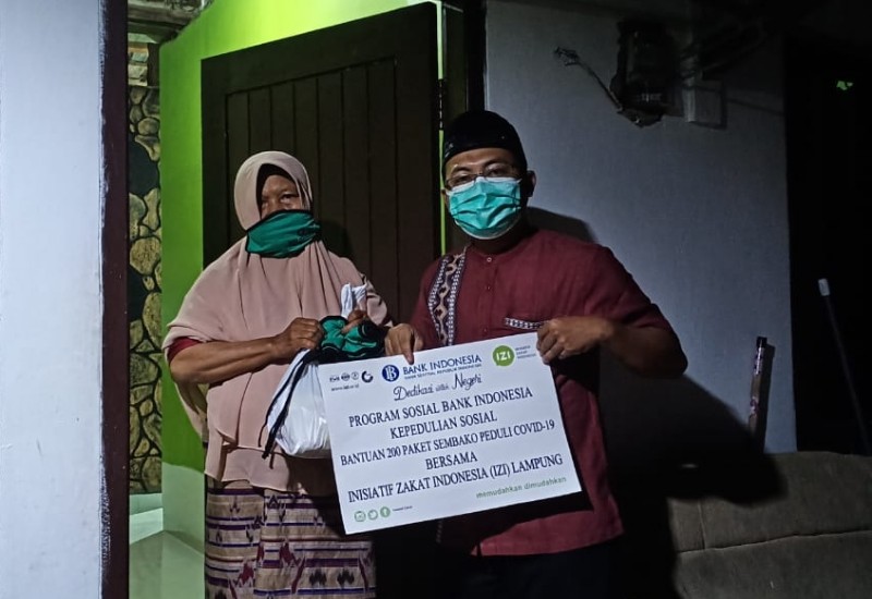  M Arif Fajrun Salurkan Bantuan Covid-19 dari IZI Lampung