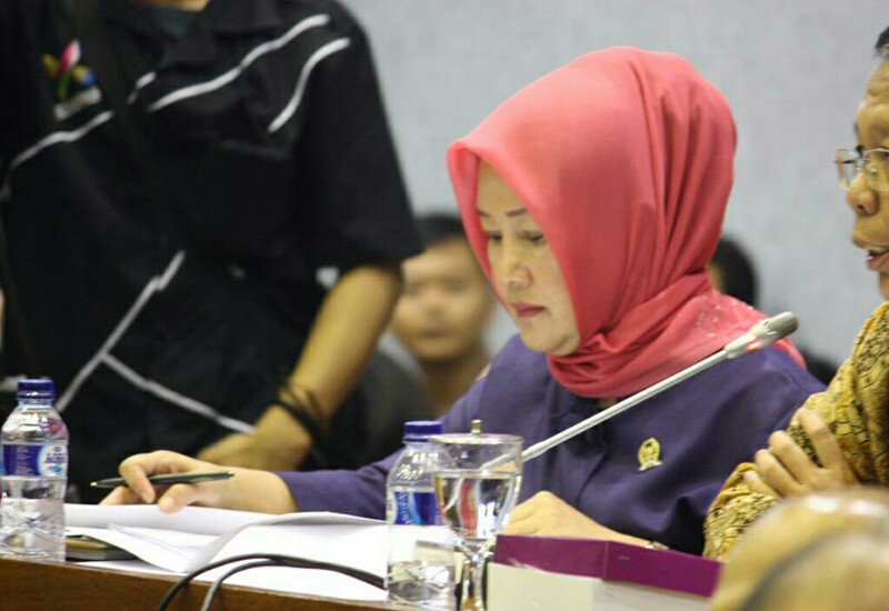  Dwita Ria Minta Pemerintah Segera Terbitkan Aturan Pengangkatan Guru Honorer