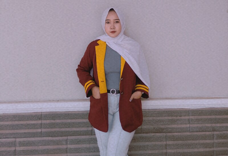  Model Ellsa Mahasiswi Universitas Terbaik di Lampung Teknokrat Belajar untuk Makin Profesional