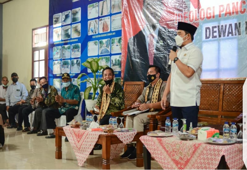  Wahrul Fauzi Silalahi Sosialisasi Pembinaan Pancasila dan Wawasan Kebangsaan di Hajimena