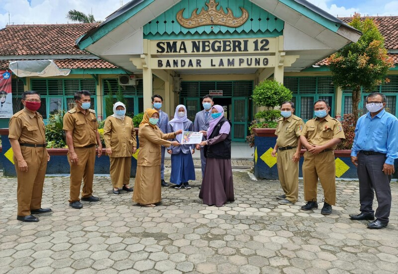  SMA Negeri 12 Bandar Lampung Salurkan Bantuan untuk Warga Terdampak Gempa di Majene