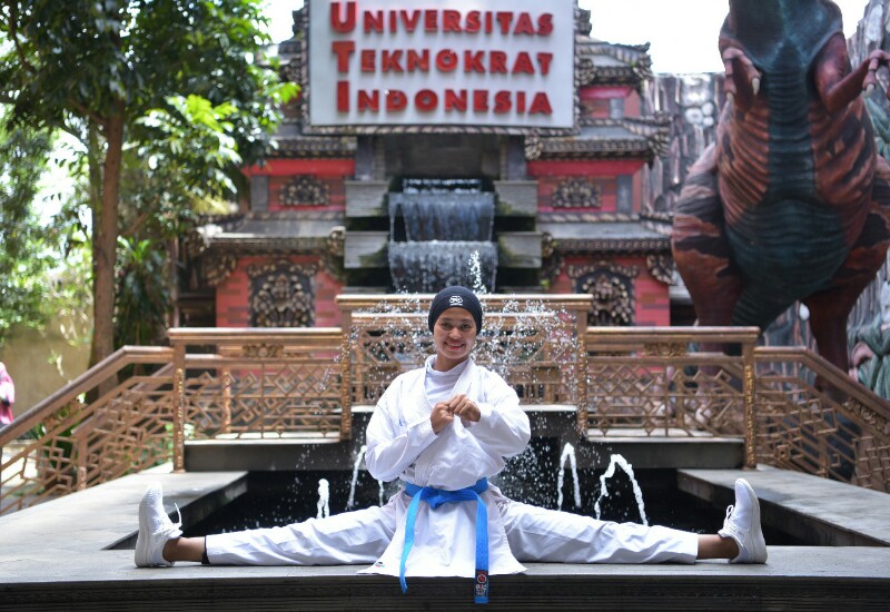  Mahasiswi Universitas Terbaik di Lampung Teknokrat Selly Septiani Ikuti SEAKF di Manila Filipina, Kampus Lepas dengan Bangga