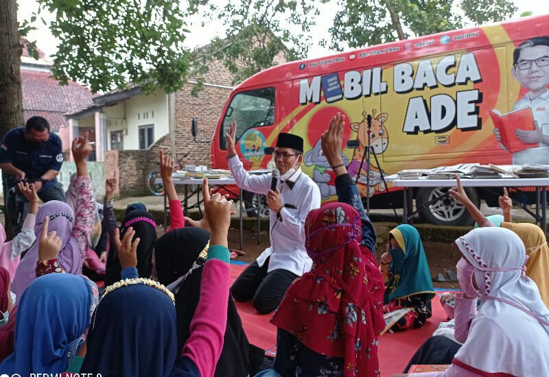  Hari Pendidikan Nasional, Anggota DPRD Lampung Ade Utami Ibnu Gelar Lomba Cerpen “Aku Suka Membaca”