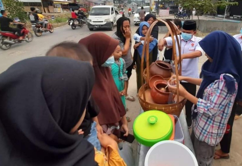  Mantan Calon Wakil Bupati Lampung Selatan Ini Ganti Profesi Jadi Penjual Es Dawet