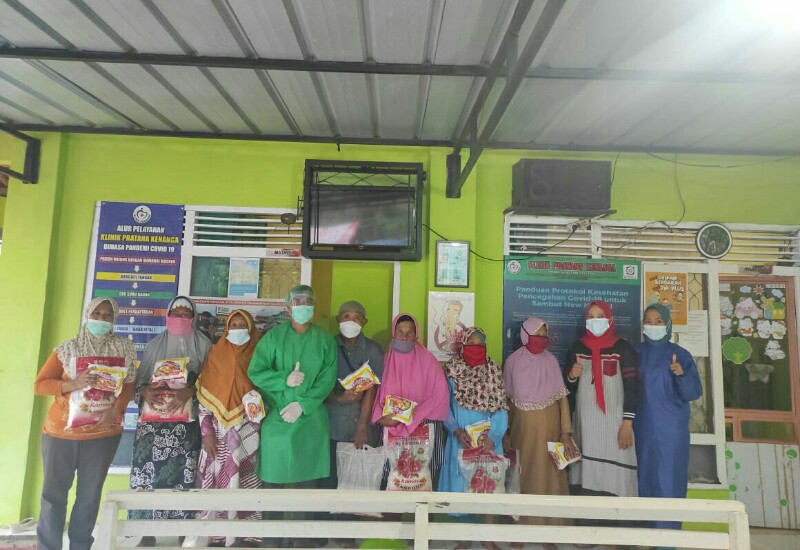  Klinik Pratama Kenanga dan ACT Bagi Sembako untuk Pasien dan Tenaga Medis