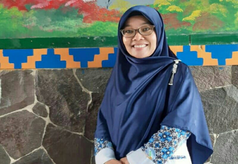  Kepala SDIT Permata Bunda III Lis Kurniawati 5 Besar Juara Nasional