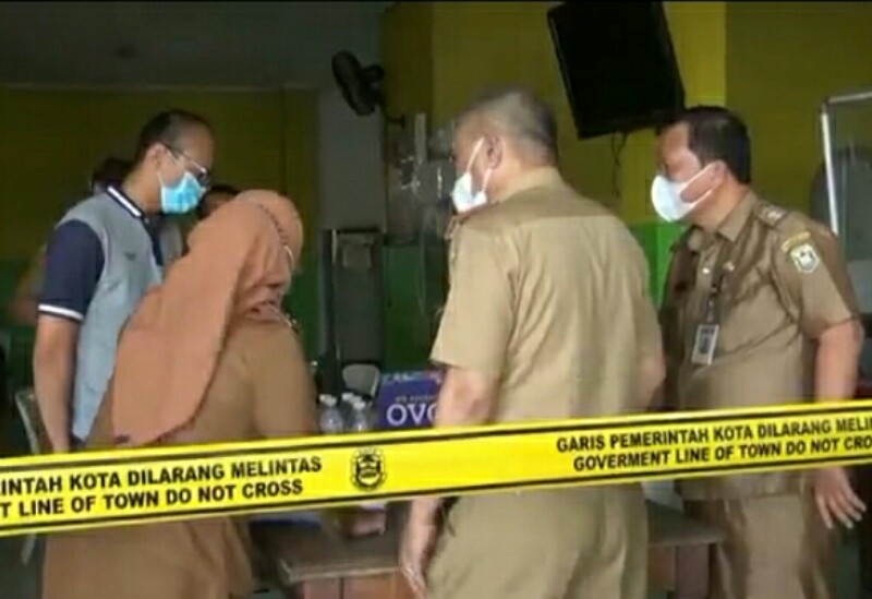  Empat Rumah Makan di Bandar Lampung disegel karena Tak Bayar Pajak.