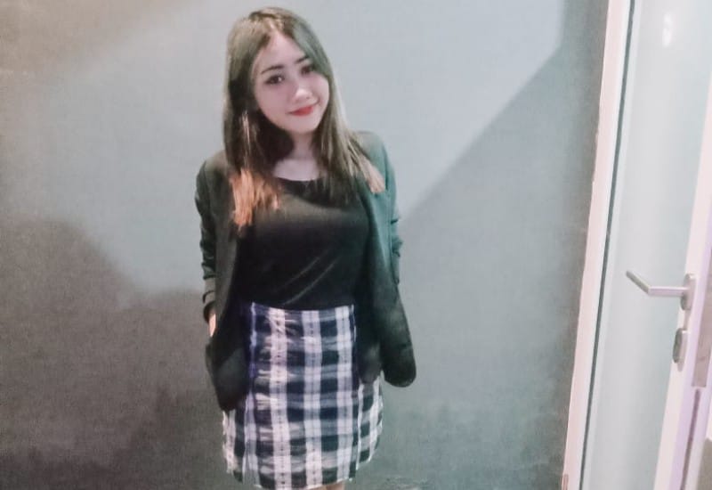  Model Lampung Novita Anom Sari: Sukanya Keluar-Masuk