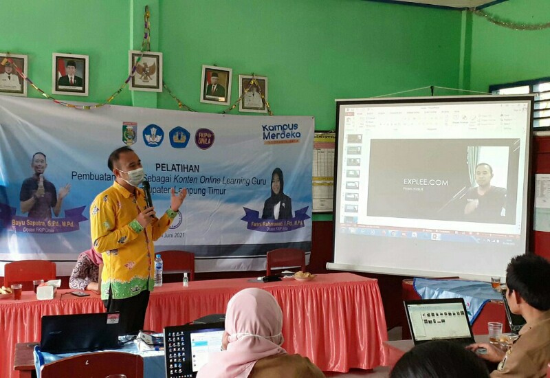  Dosen FKIP Unila Latih Guru di Lampung Timur Bikin Konten Online