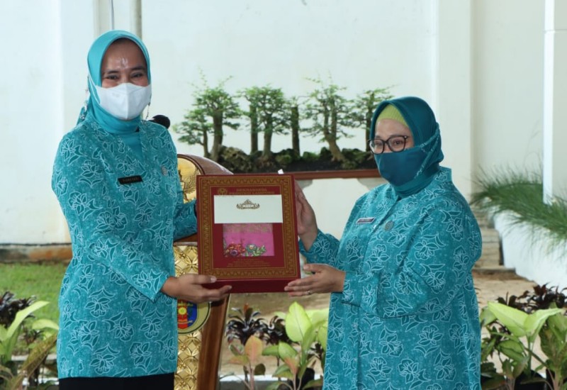  Riana Sari Arinal Terima Kunjungan Dirjen Pemdes Kemendagri dan Ketua Bidang III PKK Pusat