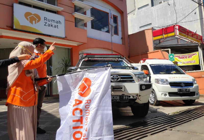  Rumah Zakat Distribusikan Bantuan Kesehatan dan Logistik PPKM Darurat