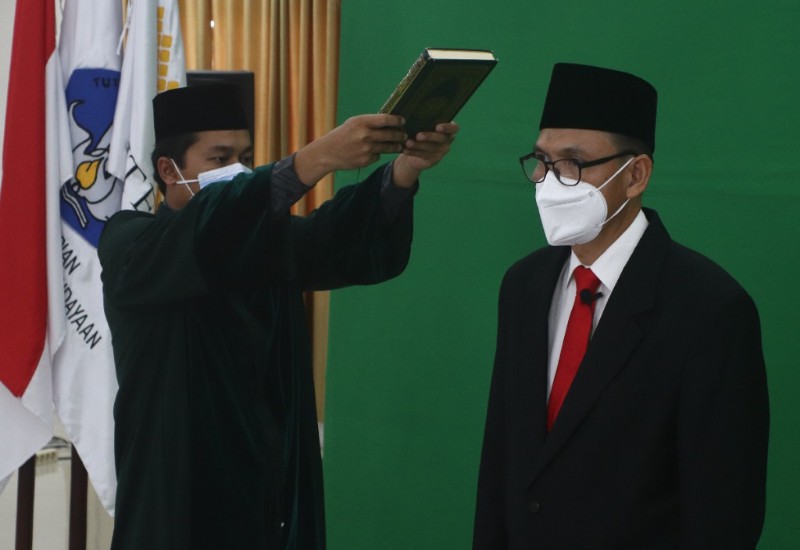  Mitra Djamal Dilantik Sebagai Rektor Itera