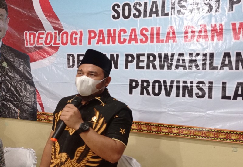  Wahrul Fauzi Silalahi Kritik Vaksinasi Massal Timbulkan Kerumunan