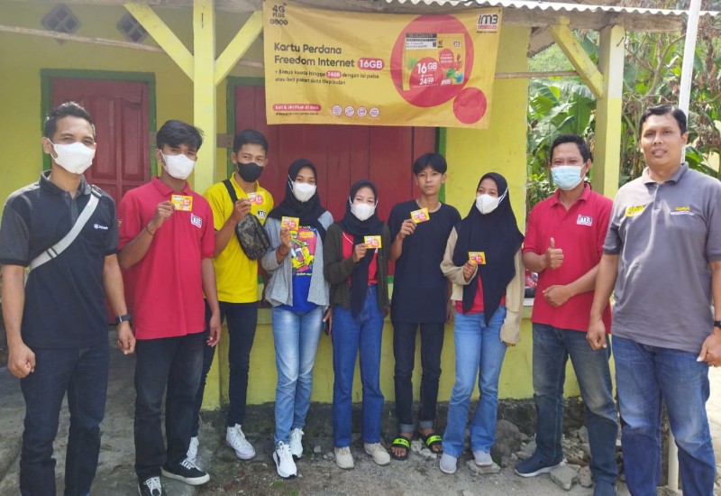  Separuh Warga Desa Harapan Jaya Kecamatan Ketapang Lamsel Pakai Indosat Ooredoo