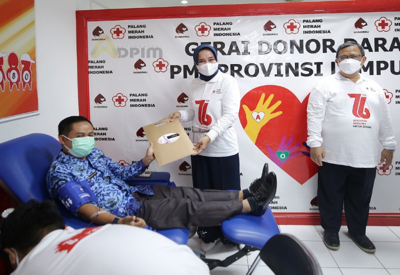  Riana Sari Arinal Resmikan Gerai Donor Darah dan Siger Donor Darah
