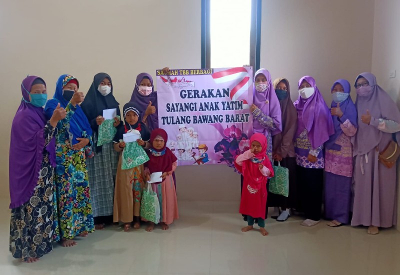 Salimah Tulangbawang Barat Kembali Salurkan Bantuan untuk Yatim
