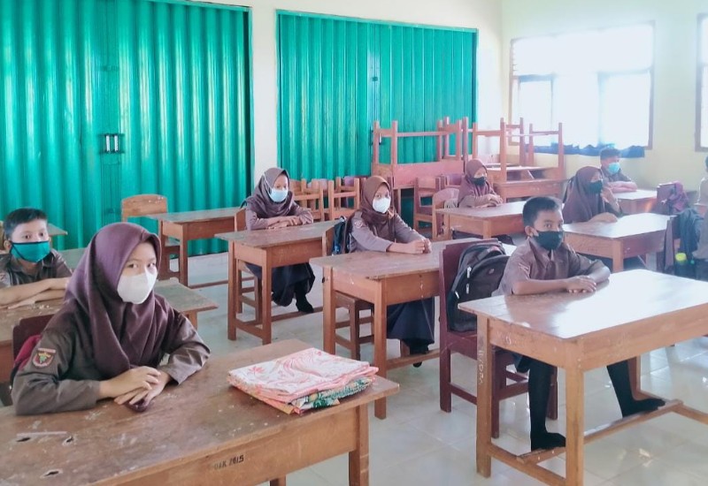  Siswa SDN 1 Siswobangun Seputih Banyak Lampung Tengah Sudah Belajar di Kelas