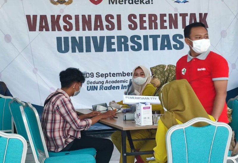  Usai Divaksin, Ini yang Dirasakan Mahasiswi UIN Raden Intan Lampung