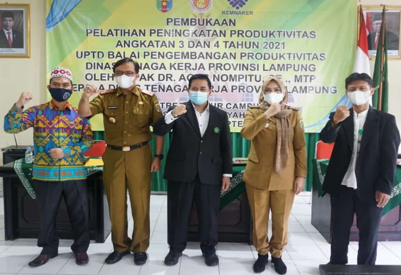  Agus Nompitu Buka Pelatihan Produktivitas UMKM Disnaker Lampung-Prodi Ekonomi Syariah UML