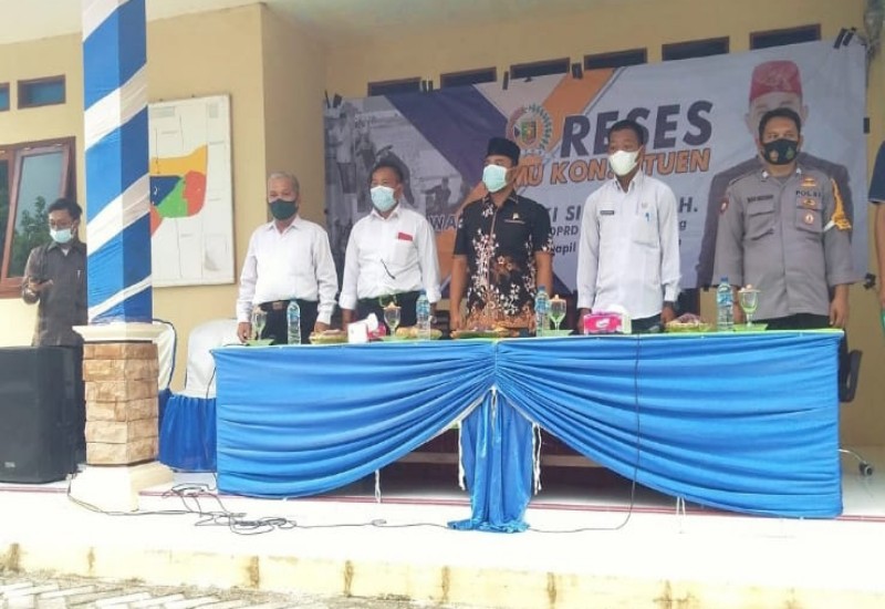  Wahrul Fauzi Silalahi Beri Bantuan 30 Sapi untuk Warga Kedaung Sragi Lamsel