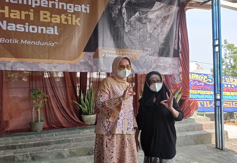  Perkumpulan Perajin dan Pengusaha Batik Lampung Pameran Hari Batik Nasional, Riana Sari Arinal Hadir
