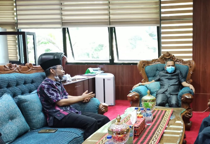  Terima Senator Lampung Abdul Hakim, Rektor Unila Karomani Siap Kerja Sama Gerakan Desa Emas