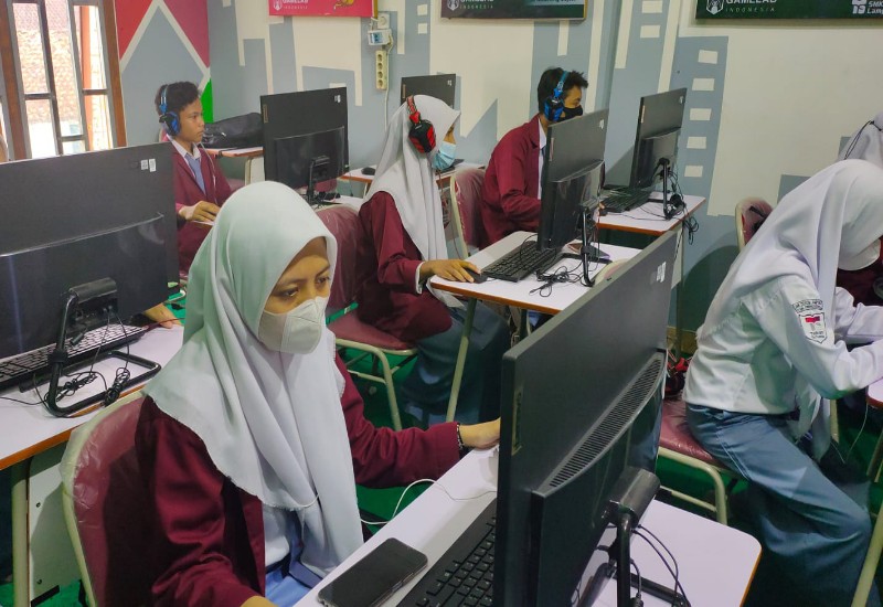  Siswa SMK Telkom Lampung Ikuti Uji Kemahiran Bahasa Indonesia
