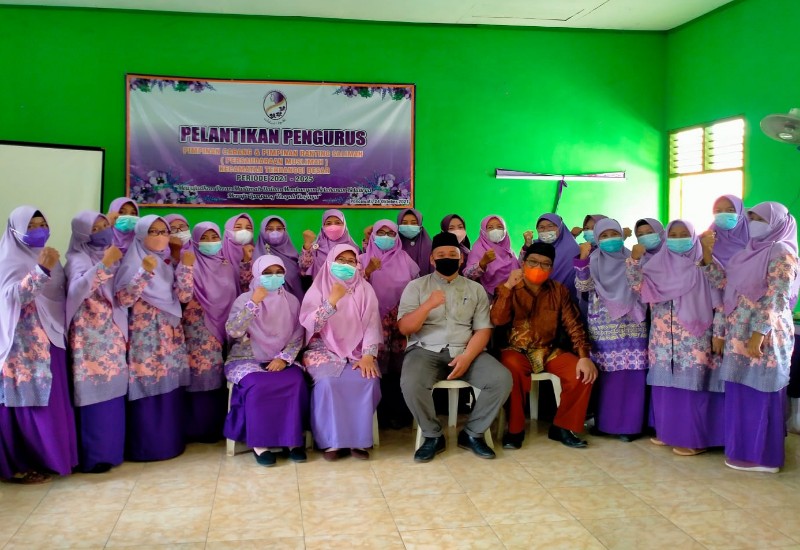  Salimah Lampung Tengah Lantik Cabang Terbanggibesar dan 3 Ranting