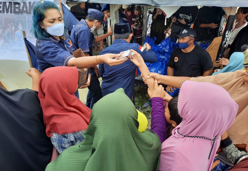  Warga Desa Bandar Agung Sragi Terendam Banjir, Garnita Nasdem Lampung Selatan Buka Posko Kesehatan