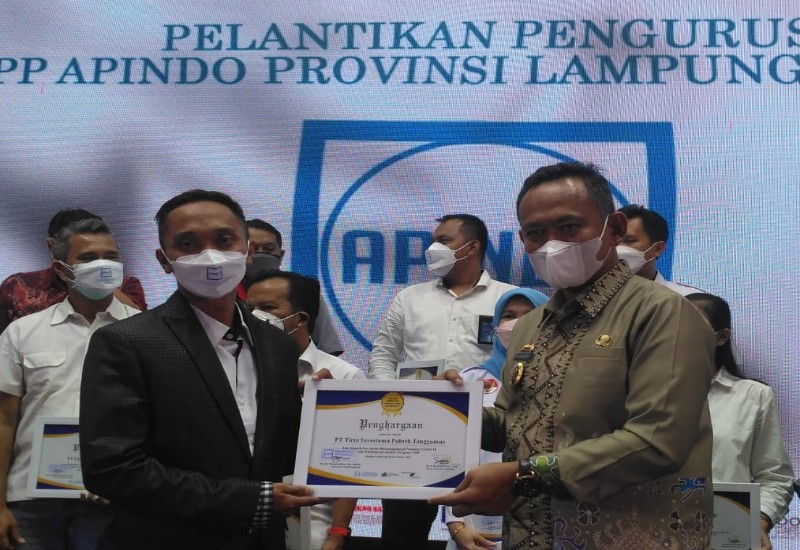  Pabrik Aqua Tanggamus Raih Penghargaan dari Apindo dan Forum CSR Lampung