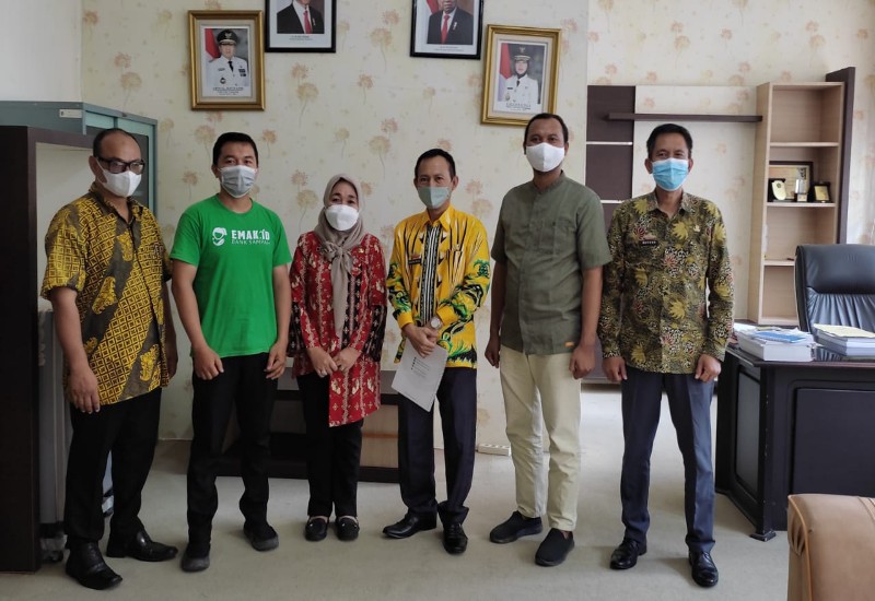  Plt Kadis Lingkungan Hidup Lampung Dukung Penuh Bank Sampah Emak.ID