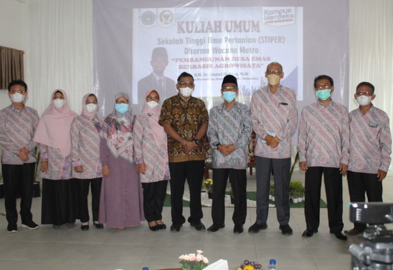  Isi Kuliah Umum Stiper Dharma Wacana Metro, Abdul Hakim Paparkan Konsep Desa Emas
