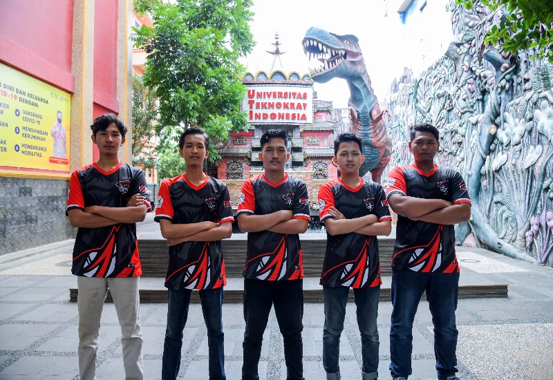  Mahasiswa PTS Terbaik Sumatera Universitas Teknokrat Indonesia Juara Nasional E-Sport Divisi Mobile Legends