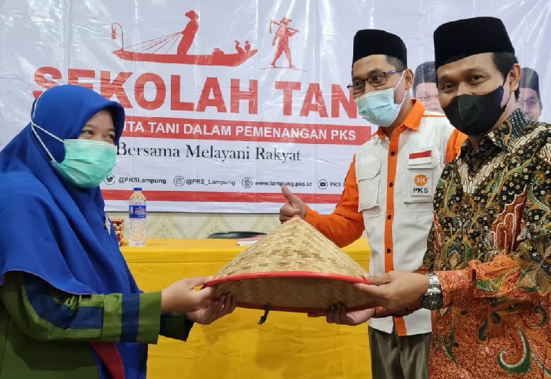  PKS Lampung Perjuangkan Petani dan Nelayan