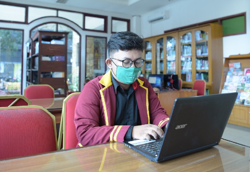  Sisihkan Ribuan Calon, Mahasiswa PTS Terbaik Sumatera Universitas Teknokrat Indonesia Verdian Galang Pratama Magang di BUMN Berkelas Dunia