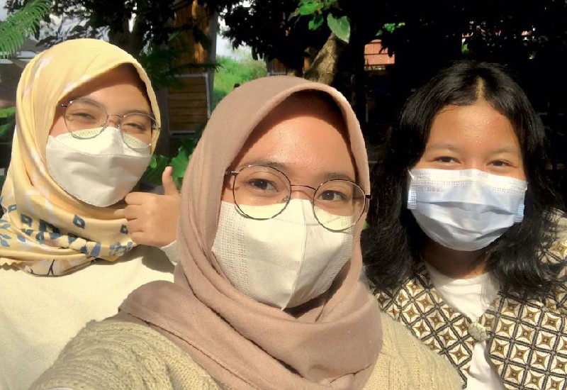  Siswa SMAN 2 Bandar Lampung Juara Umum Lomba Menulis Esai Tingkat Nasional