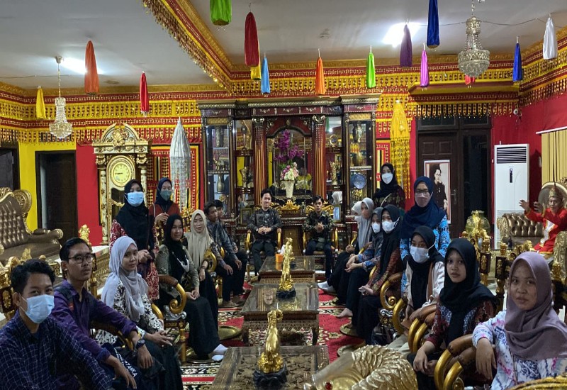  Komunitas Teras Pendidikan Inspiratif Kunjungan ke Lamban Gedung Kuning, Ike Edwin Sambut Baik