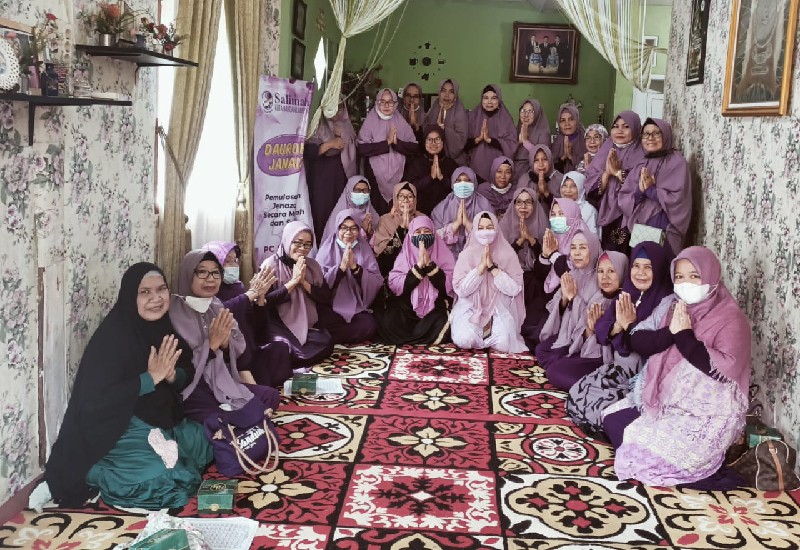  PC Salimah Tanjungkarang Pusat Latih Ibu-Ibu Pemulasaran Jenazah