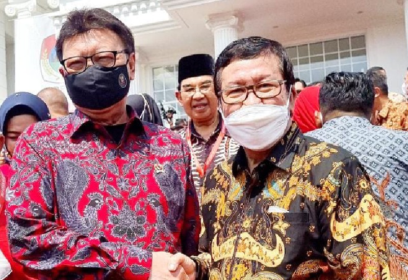  Rektor PTS Terbaik ASEAN Universitas Teknokrat Indonesia Dr HM Nasrullah Yusuf SE MBA Hadiri Pembukaan HUT Ke-22 Apeksi, Jabat Erat Menteri Tjahjo Kumolo