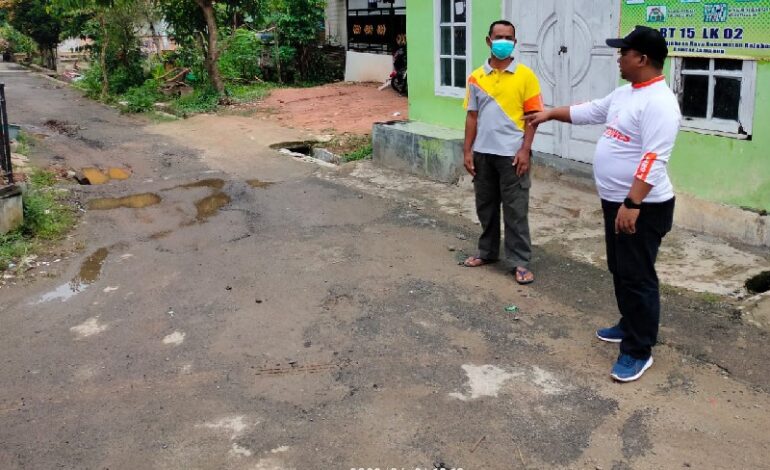  Warga Gelora Persada Minta Pemkot Perbaiki Jalan, Agus Djumadi Janji Kawal
