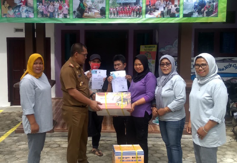  2 Penyandang Disabilitas Binaan LKS Alamanda di Tanggamus Dapat Bantuan Usaha Dinsos Lampung