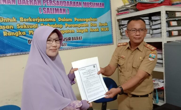  Salimah Pesisir Barat Teken Nota Kesepahaman Dinas Pemberdayaan Perempuan Perlindungan Anak dan Keluarga Berencana