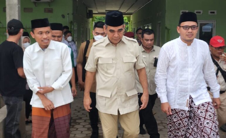  Wakil Ketua MPR Ahmad Muzani dan Dwita Ria Kunjungi Ponpes Assahil Lampung Timur, Janji Bantu Rp250 Juta untuk Pembangunan Gedung