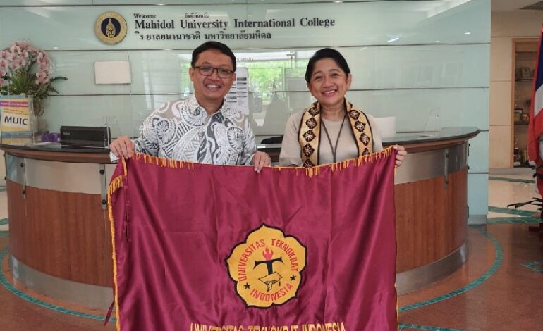  Dosen PTS Terbaik ASEAN Universitas Teknokrat Indonesia Akhyar Rido Ph.D Tiba di Bangkok, Disambut Analiza Liezl Perez-Amurao dari Mahidol University