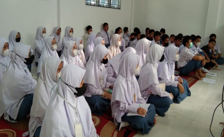  Siswa SMAIT Daarul Ilmi Diajak Teladani Nabi Muhammad SAW