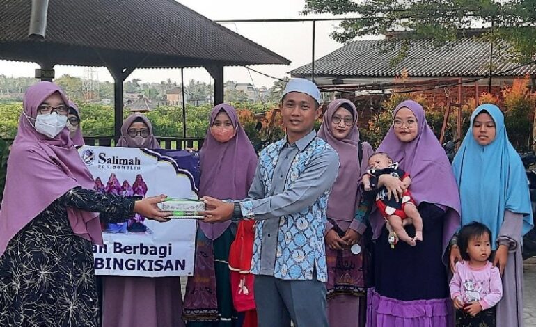  Salimah Sidomulyo Lampung Selatan Berbagi Bingkisan