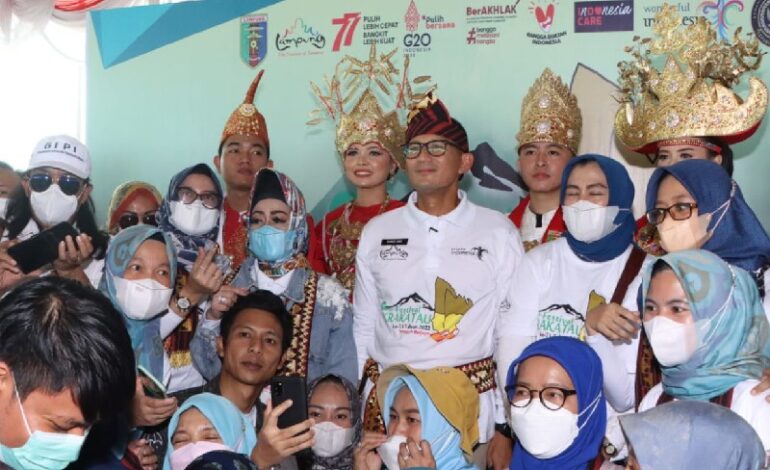  Sandiaga Uno Dukung Penuh Pembangunan Pariwisata Lampung